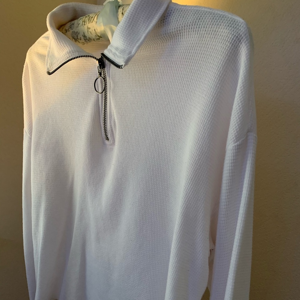 LIGHT LONGSLEEVE